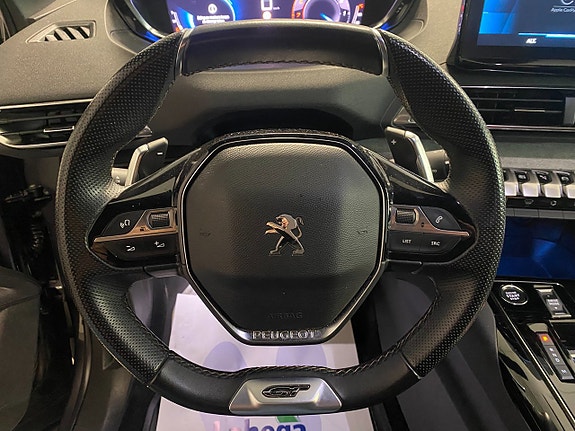Peugeot 5008 23 of 27