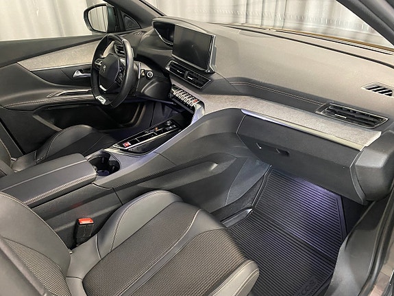 Peugeot 5008 9 of 27
