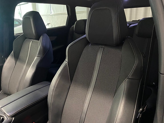 Peugeot 5008 12 of 27