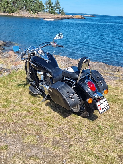 Kawasaki Vulcan 900 Classic 6 of 9