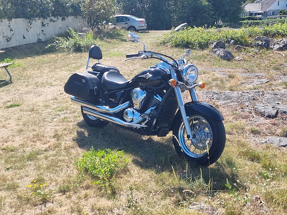 Kawasaki Vulcan 900 Classic 7 of 9