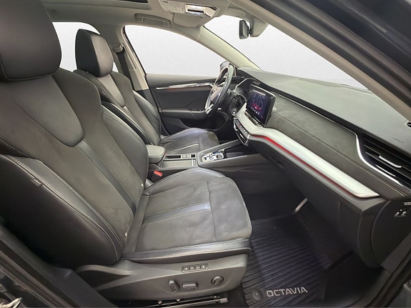 Skoda Octavia 30 of 30