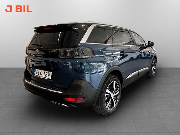Peugeot 5008 3 of 19