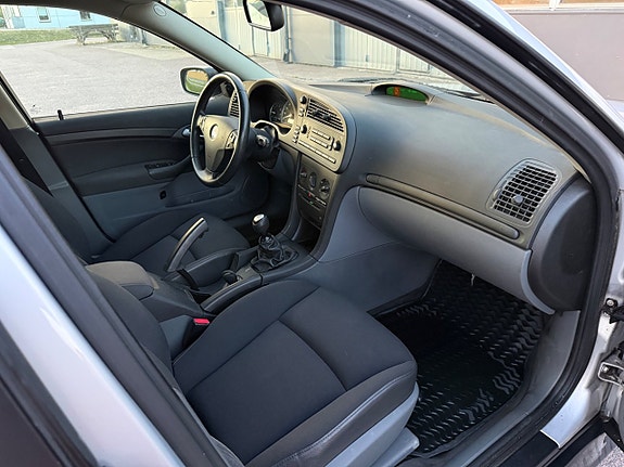 Saab 9-3 11 of 24