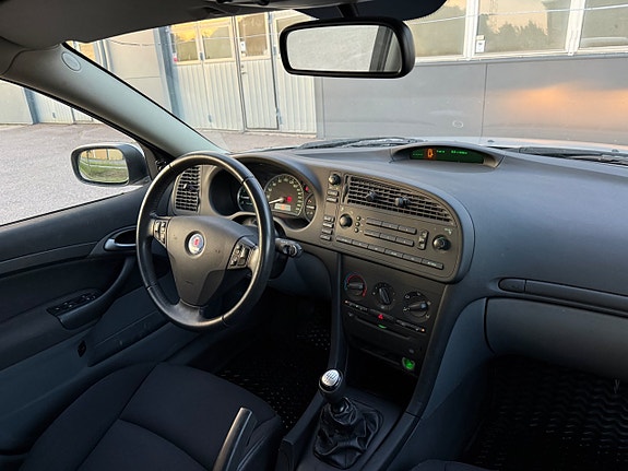 Saab 9-3 19 of 24