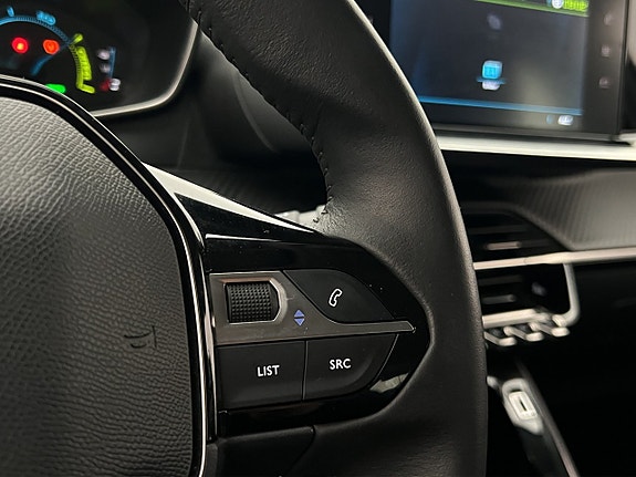 Peugeot e-208 23 of 30
