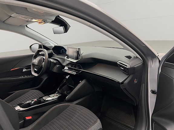 Peugeot e-208 19 of 30