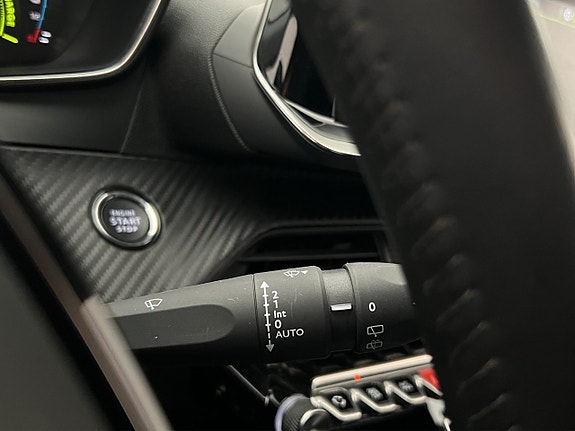 Peugeot e-208 25 of 30