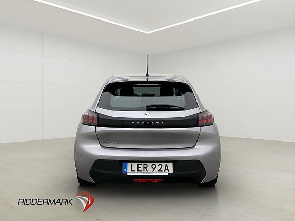 Peugeot e-208 6 of 30