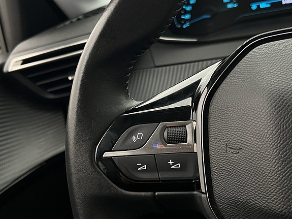 Peugeot e-208 22 of 30