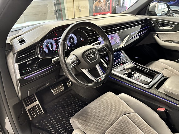 Audi Q8 9 of 19