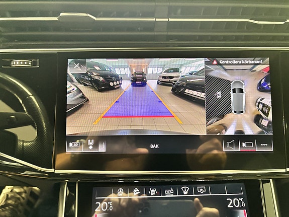 Audi Q8 12 of 19