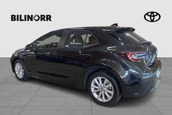 Toyota Corolla 4 of 11