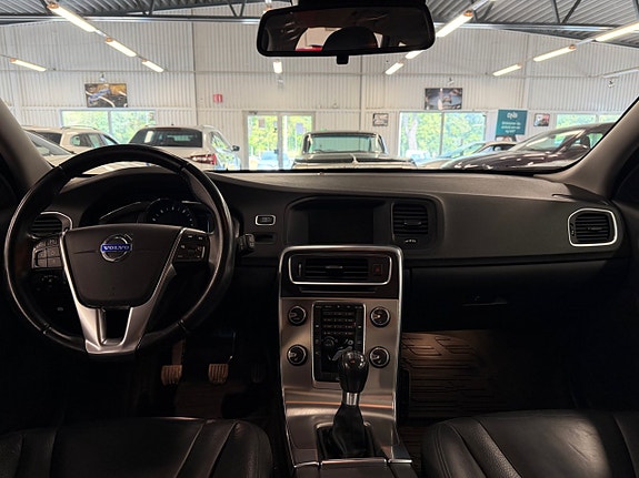 Volvo V60 9 of 9