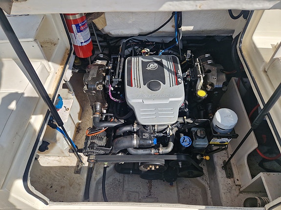 Bayliner 702 5 of 6