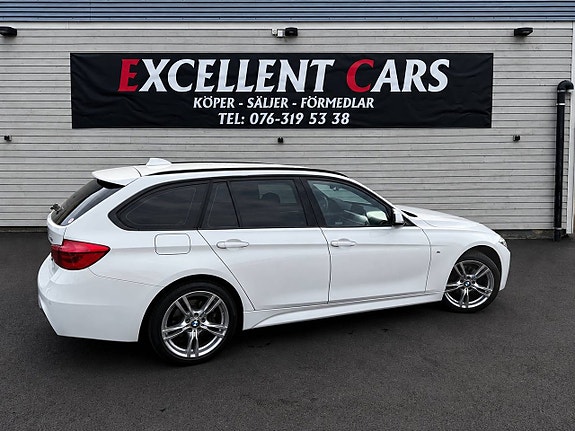BMW 320i 4 of 20
