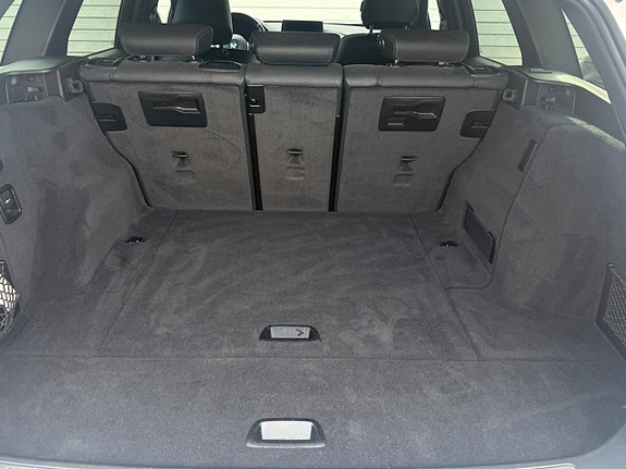 BMW 320i 19 of 20