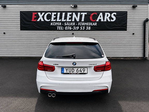 BMW 320i 5 of 20