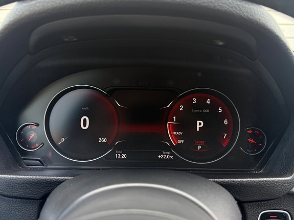 BMW 320i 14 of 20