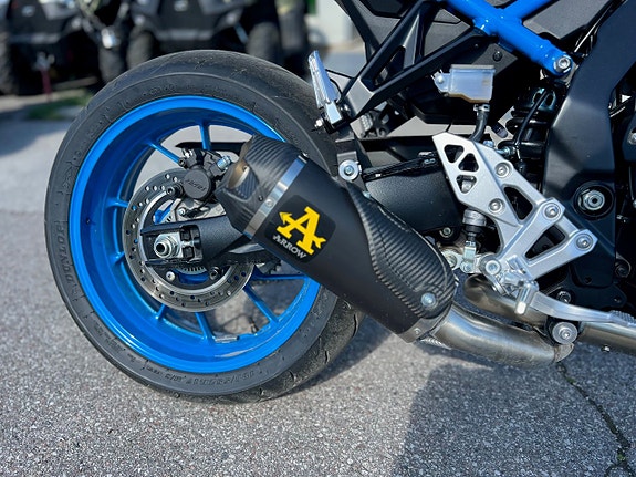 Suzuki GSX-8S 3 of 5