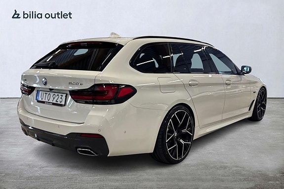 BMW 530e 8 of 29