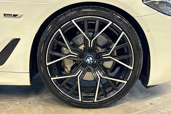 BMW 530e 10 of 29