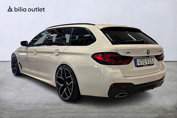 BMW 530e 3 of 29