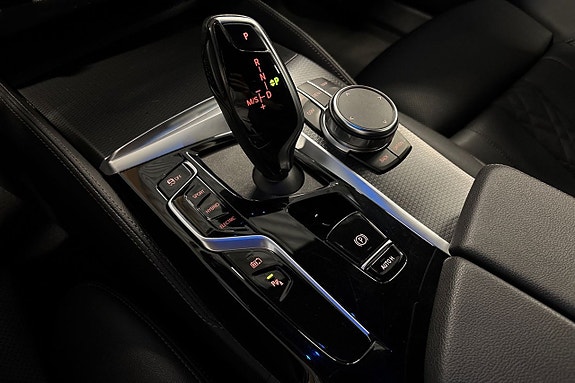 BMW 530e 23 of 29