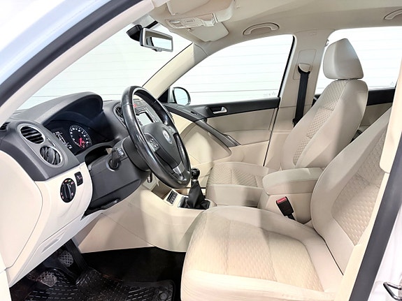 Volkswagen Tiguan 9 of 14