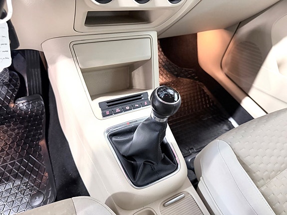 Volkswagen Tiguan 10 of 14