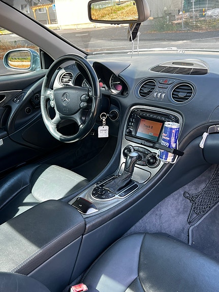 Mercedes-Benz SL500 8 of 20