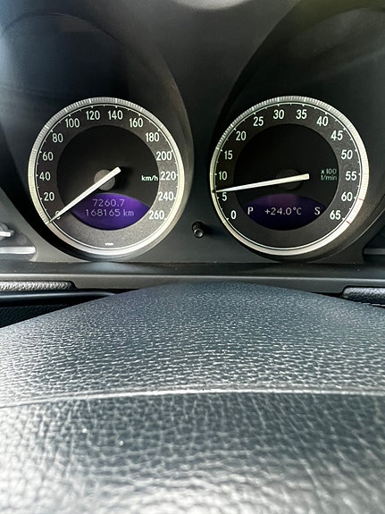 Mercedes-Benz SL500 11 of 20