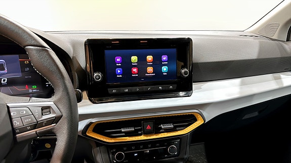 Seat Arona 9 of 18