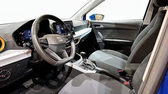 Seat Arona 7 of 18