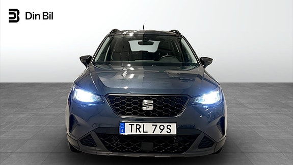 Seat Arona 4 of 18