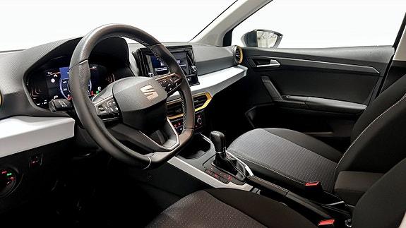 Seat Arona 7 of 18