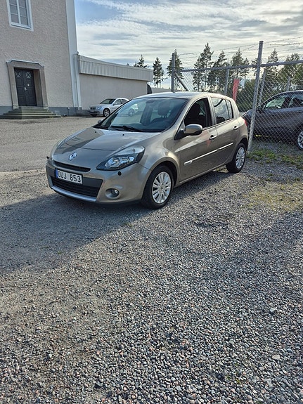 Renault Clio 4 of 6