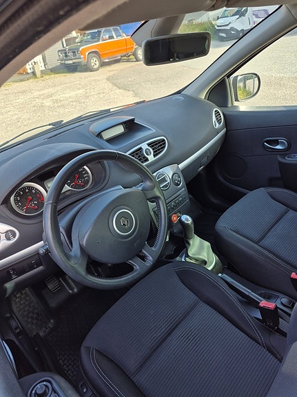Renault Clio 5 of 6
