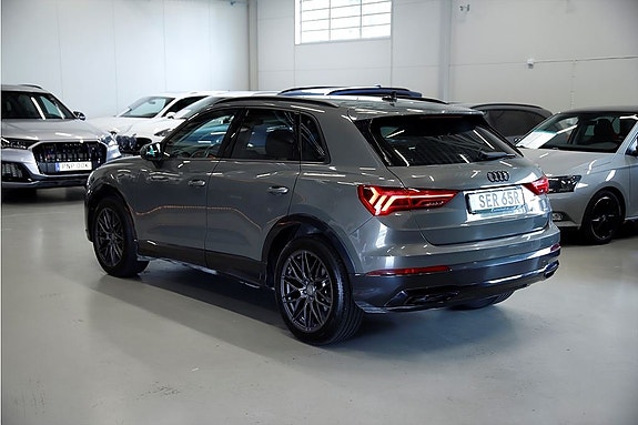 Audi Q3 4 of 15