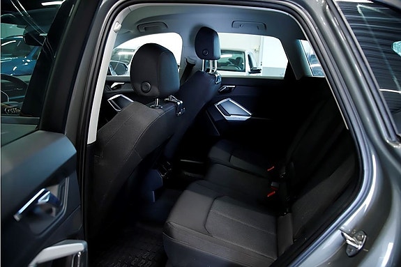 Audi Q3 8 of 15