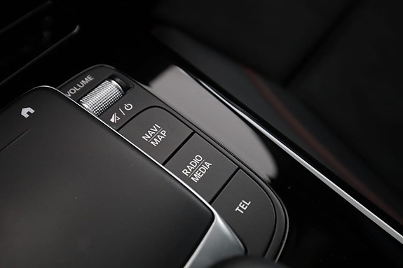 Mercedes-Benz CLA200 28 of 30