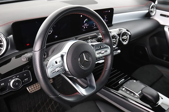 Mercedes-Benz CLA200 12 of 30