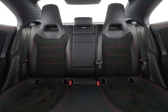 Mercedes-Benz CLA200 16 of 30