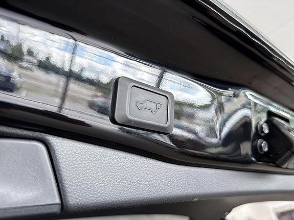 Toyota RAV4 13 of 14