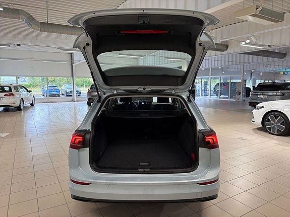 Volkswagen Golf I 19 of 21