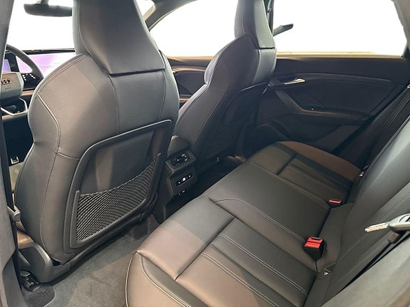 Audi Q6 e-tron 10 of 19