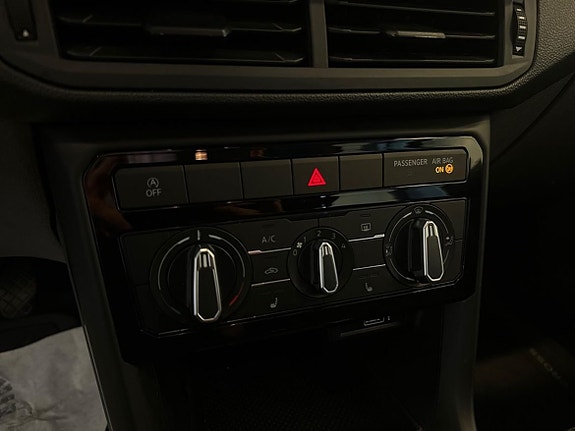 Volkswagen T-Cross 13 of 21