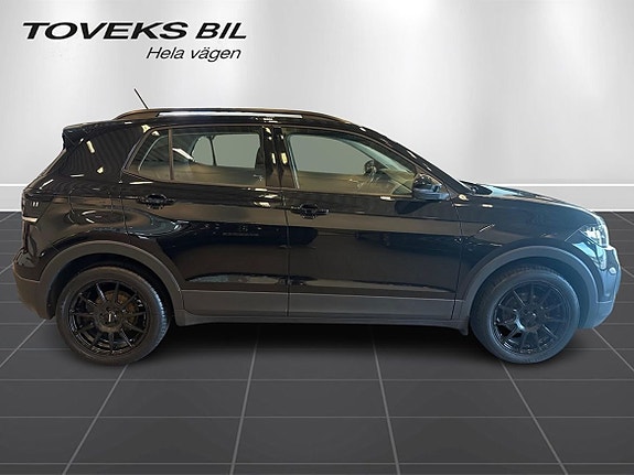 Volkswagen T-Cross 2 of 21