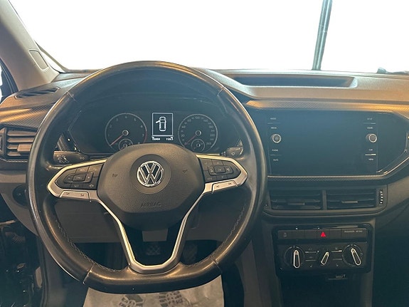 Volkswagen T-Cross 11 of 21