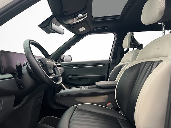 Kia EV9 15 of 30